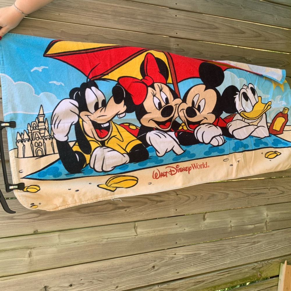 Walt Disney World Disney Parks Beach Towel Drawstring Bag - Mickey and Friends